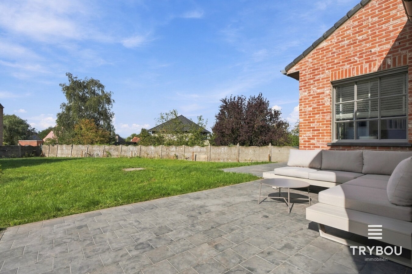Alleenstaande luxueuze woning met 5 slaapkamers! 