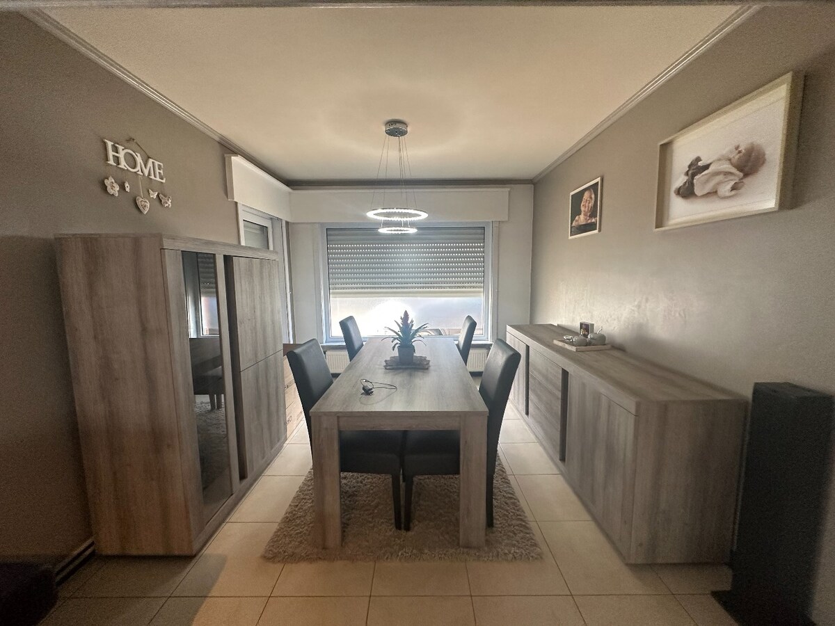 Degelijke halfopen woning met 3 slaapkamers 