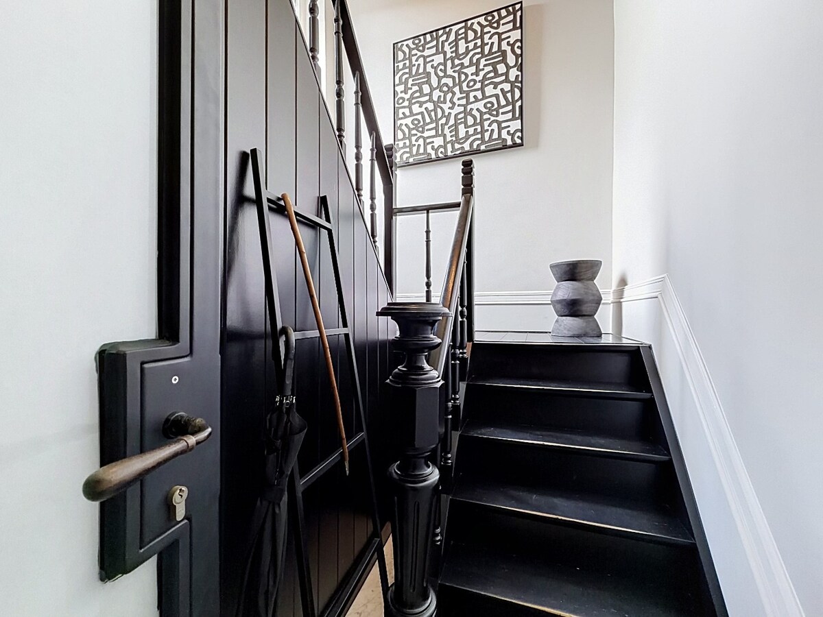 Architecturale parel met gemengde bestemming te Oombergen 