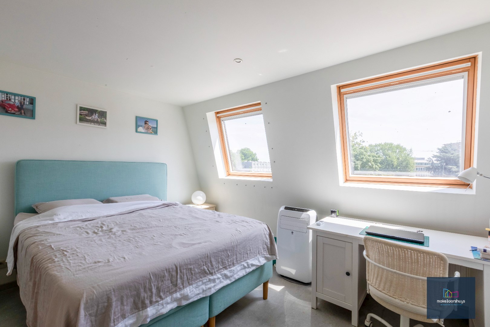 Eigendom met handelsgelijkvloers en duplexappartement 