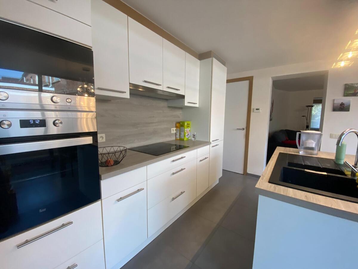 Volledig gerenoveerde woning met 3 slaapkamers 