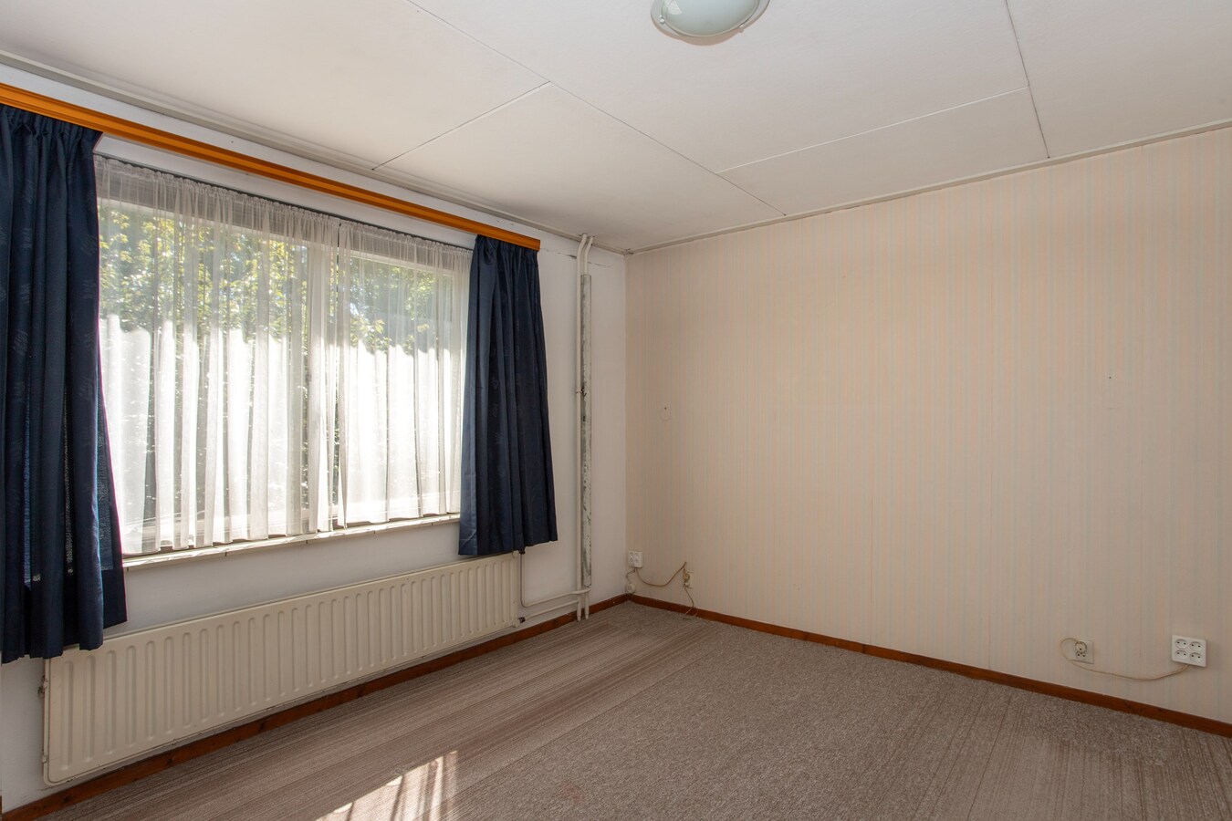 Vrijstaande woning gelegen op een rustige locatie op een kavel van maar liefst 450 m². 