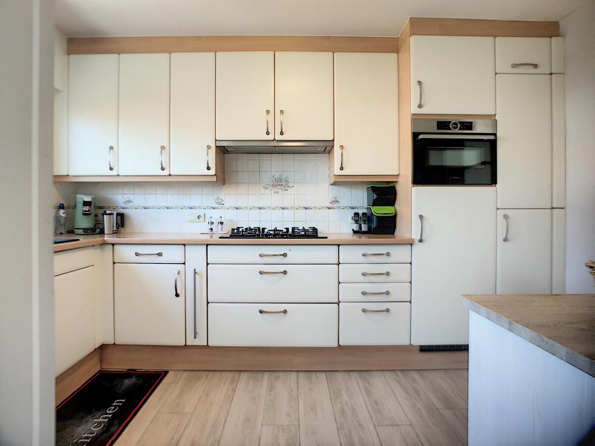 Volumineuze, gerenoveerde gezinswoning met tuin en garage - Zeebrugge 