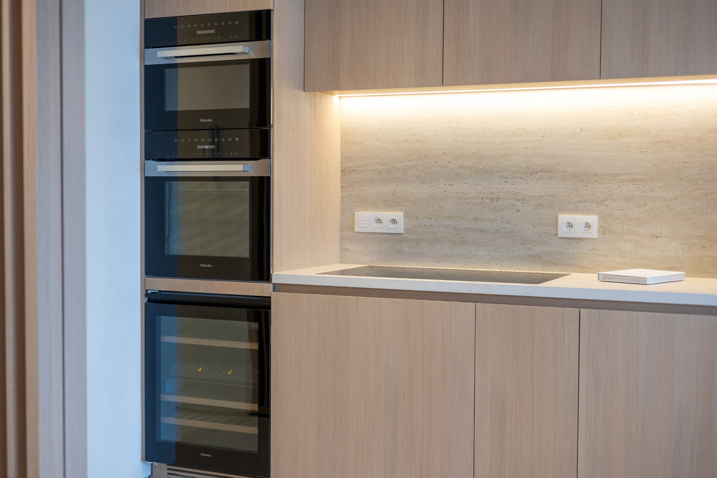 Charmant en instapklaar appartement te koop in Knokke op een toplocatie nabij de zeedijk, Kustlaan en Place m’as-tu vu. 