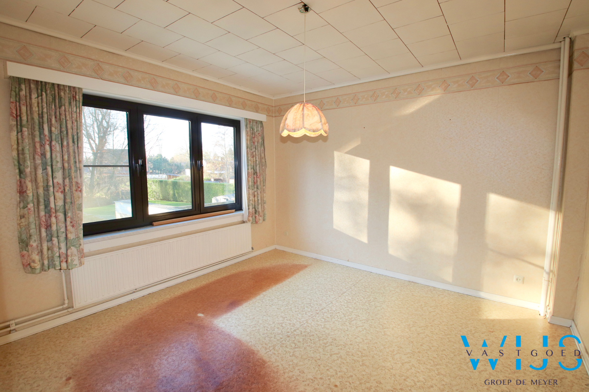 Stevige ruime gezinswoning op een prachtig perceel te KLUIZEN ! 