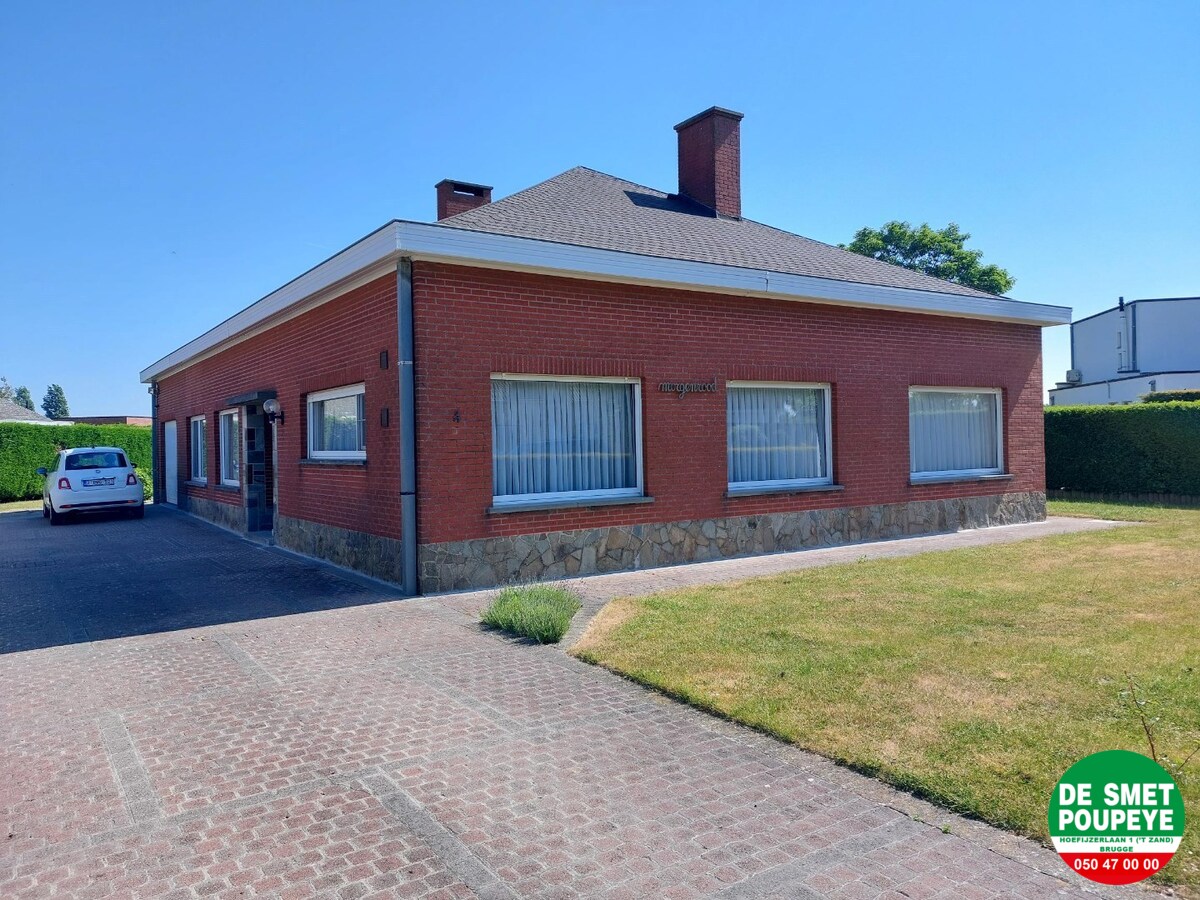 Ruime alleenstaande villa 