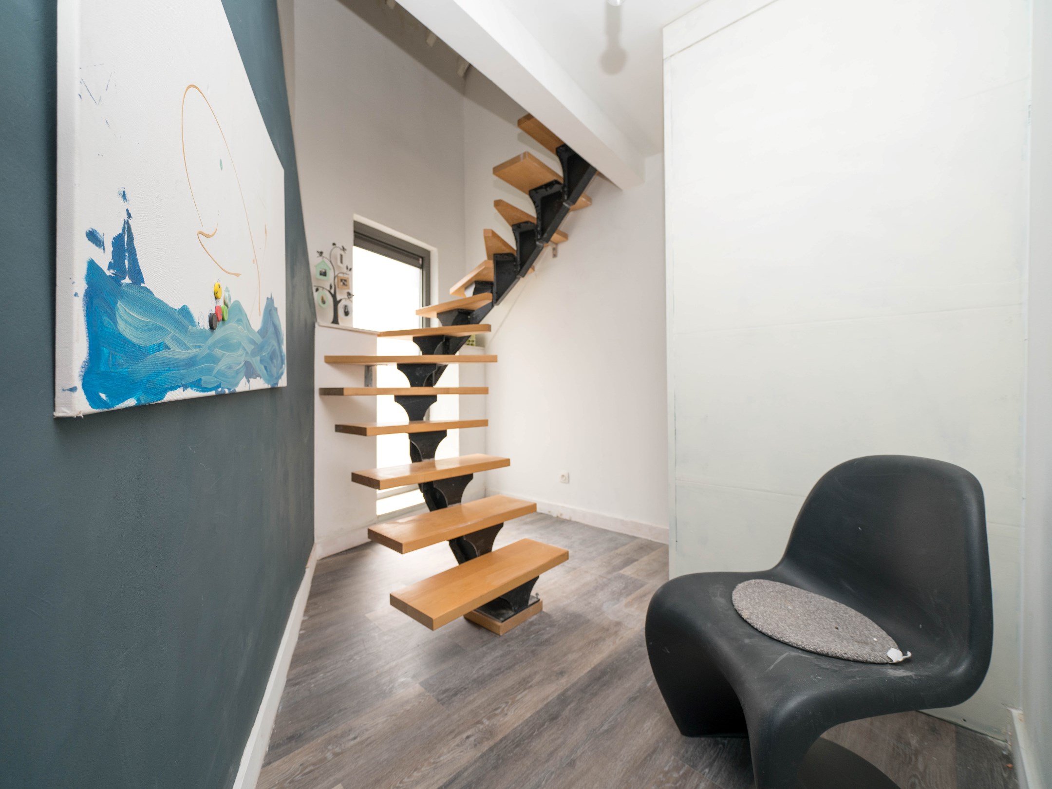 Gerenoveerde woning met 4 kamers, garage en stadstuintje 