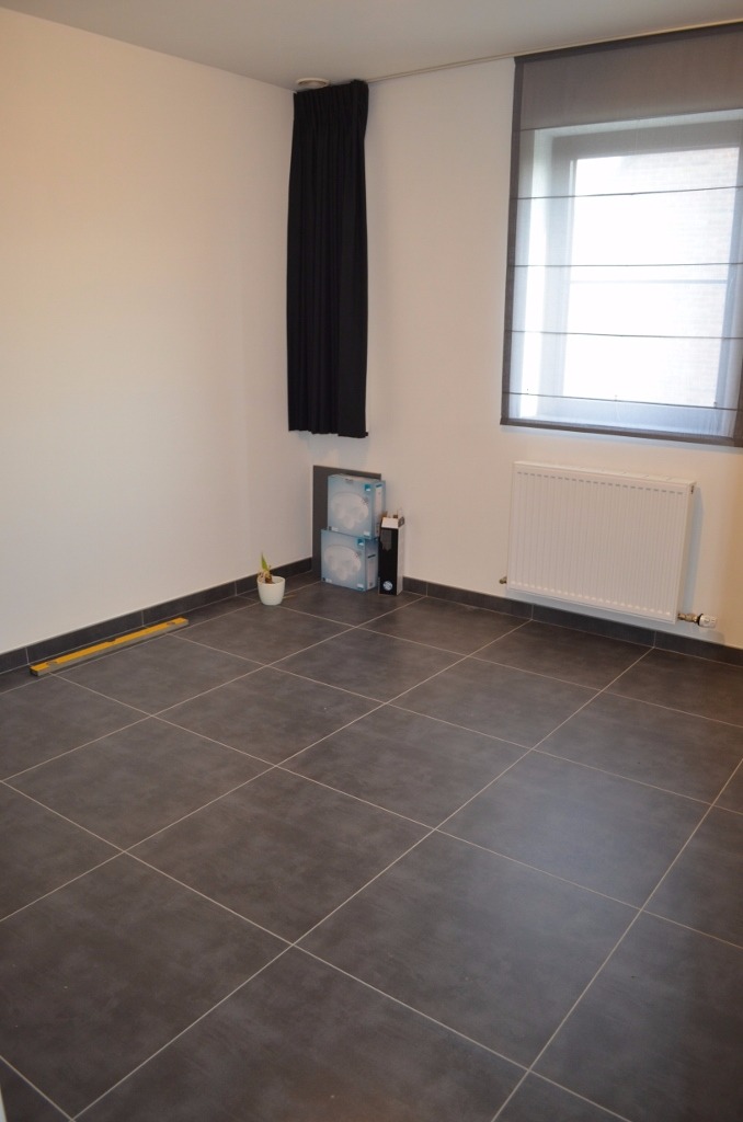 Recente halfopen bebouwing met 4 slpks en tuin te Maldegem 