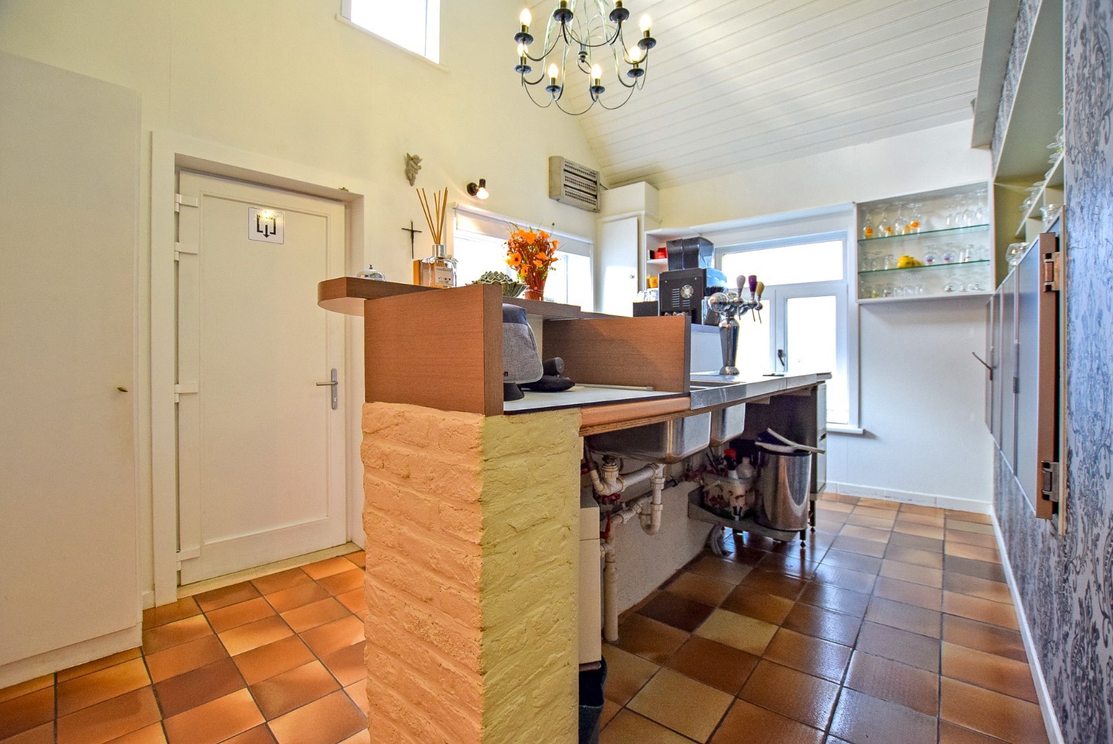 Multifunctionele woning in het charmante Pollinkhove. 