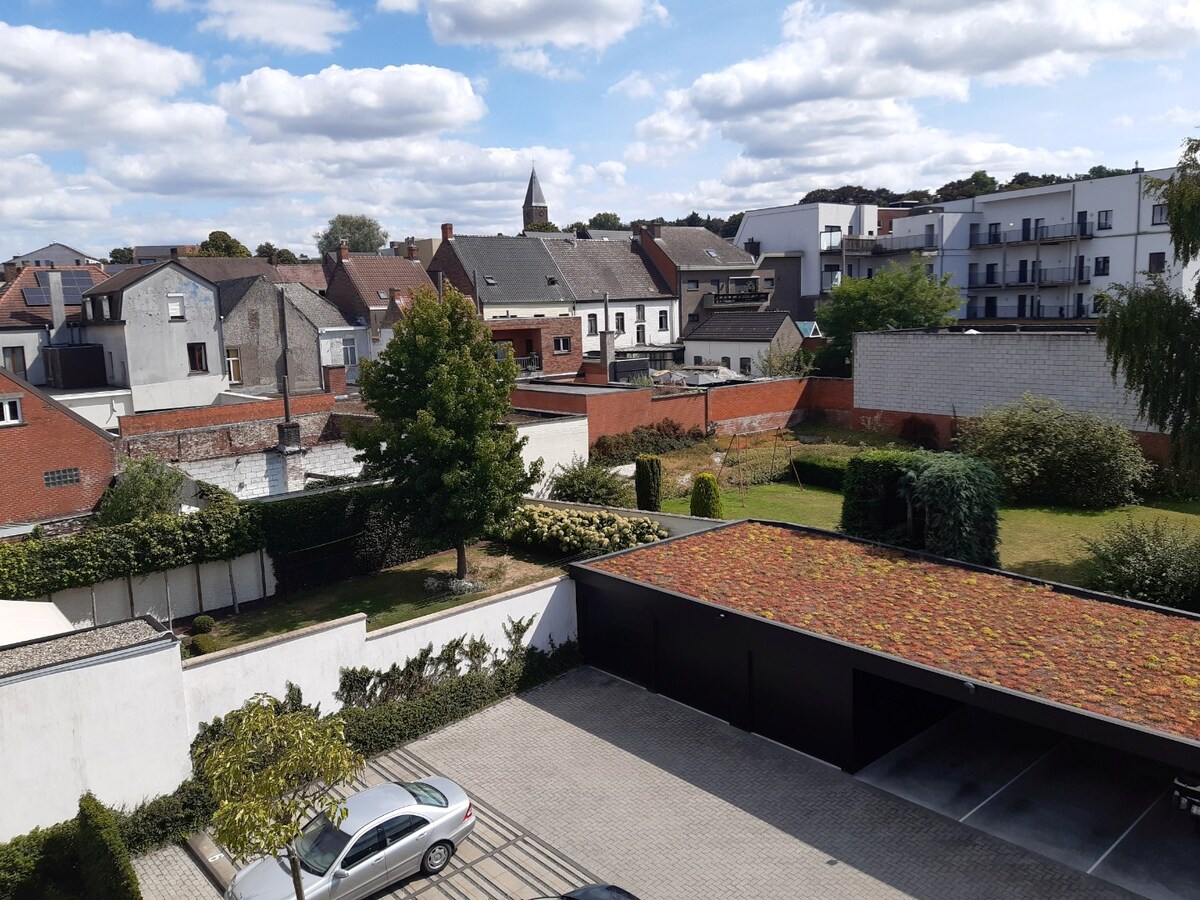 Ruim, energiezuinig 3- slaapkamer appartement. 