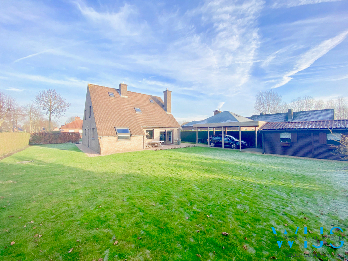 Open bebouwing op 745m² in een rustige woonwijk te LEMBEKE ! 