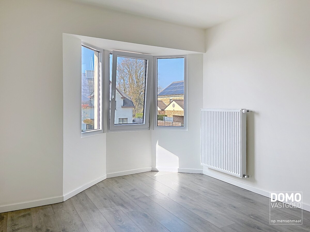 GERENOVEERDE HALF OPEN BEBOUWING MET GARAGE TE MELDERT (LUMMEN) 