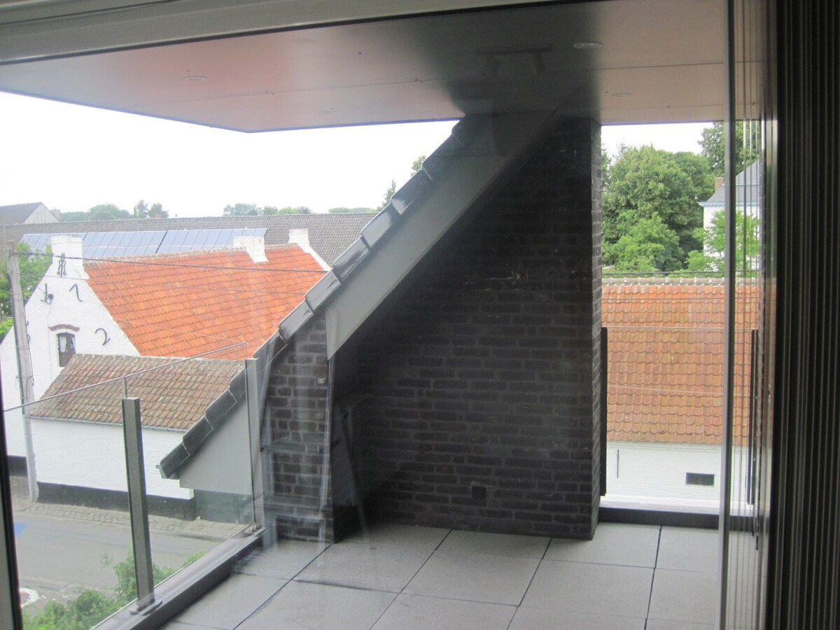 Luxueus en ruim appartement in rustige omgeving. 
