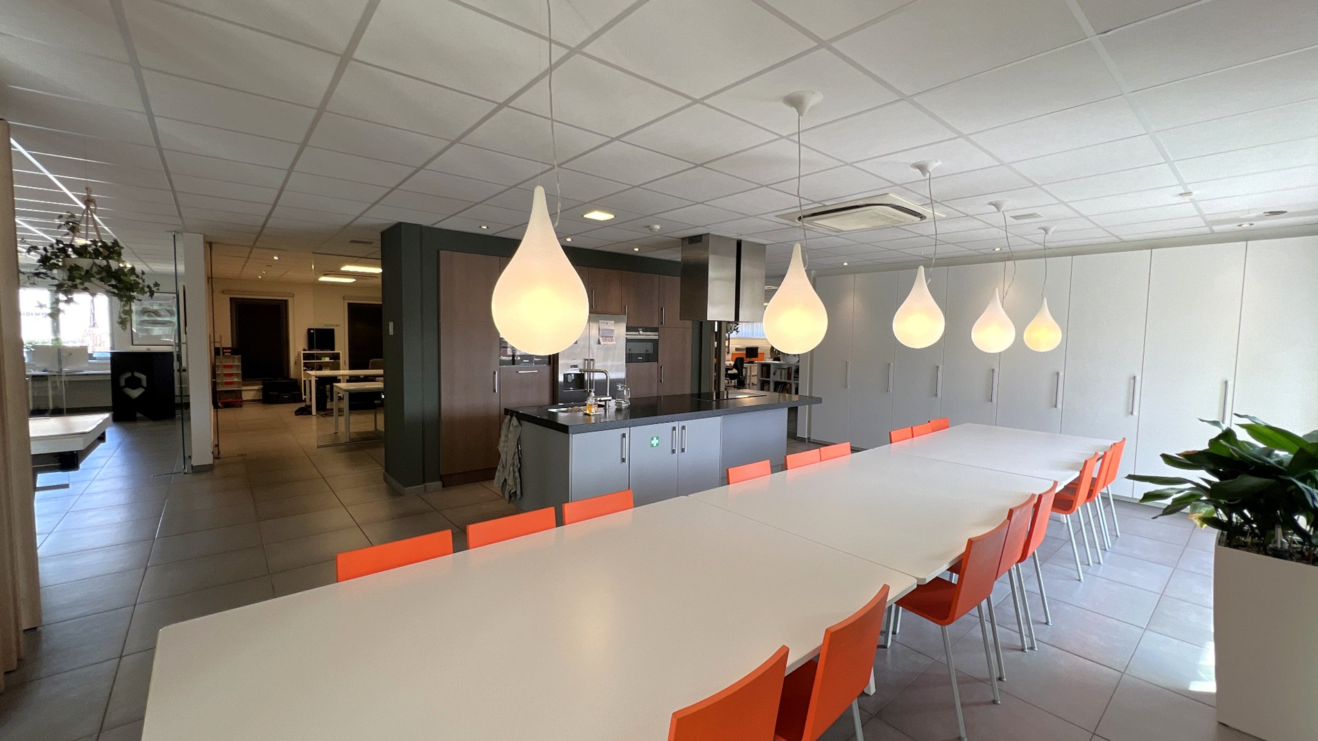 Bedrijfspand te koop in industriezone Zwaarveld te Hamme