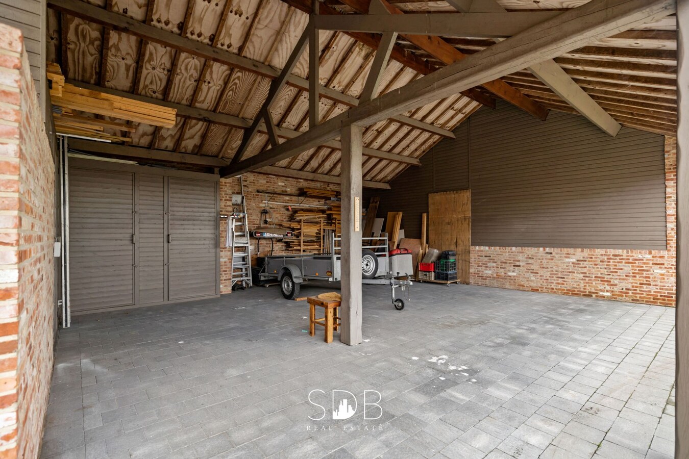 Prachtige landelijke woning met gezinstuin op 1.668m². 