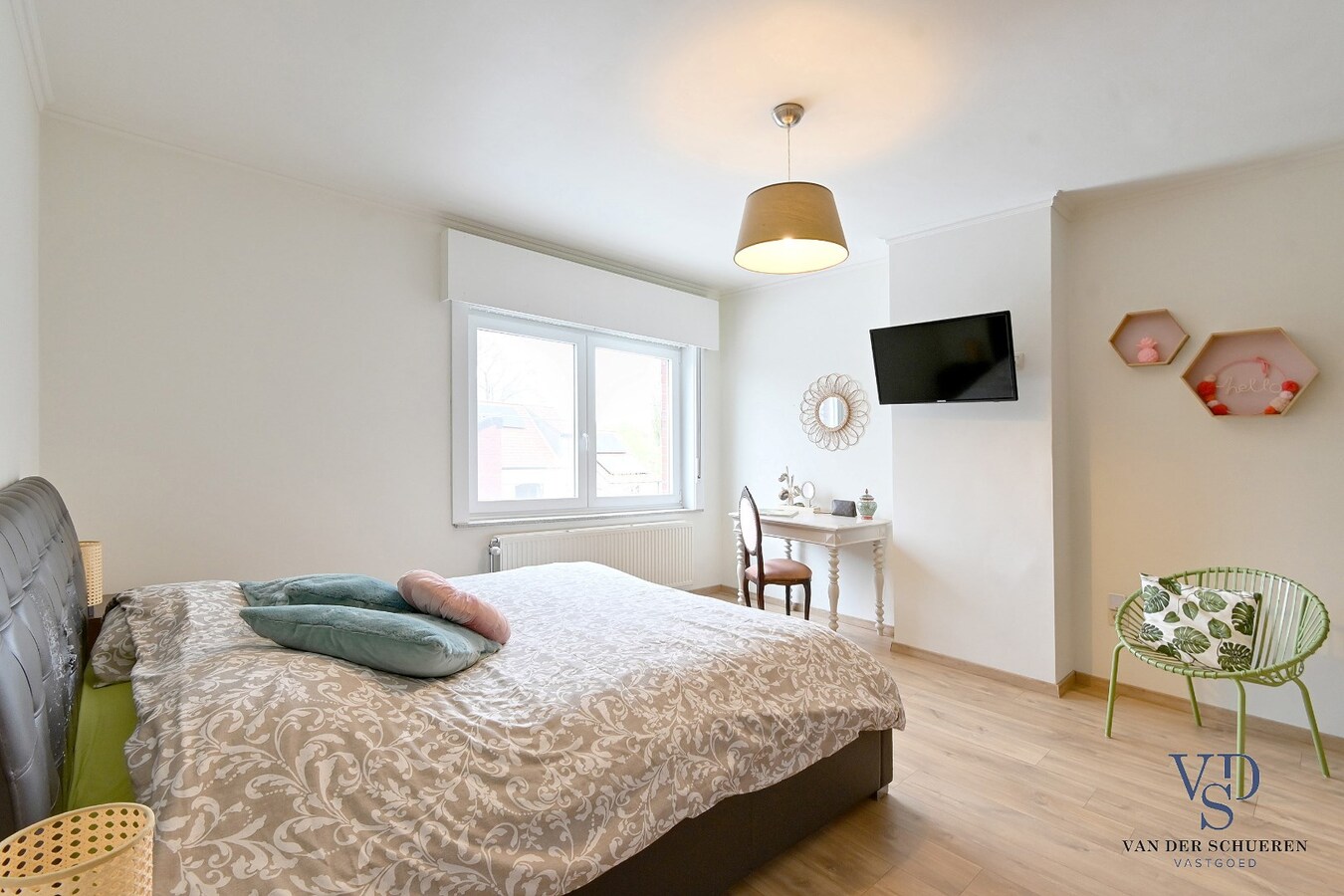 Tijdloze gezinswoning nabij de Schelde. 