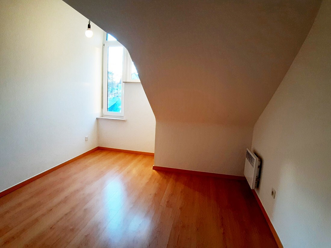Gunstig gelegen duplex appartement te Genk 