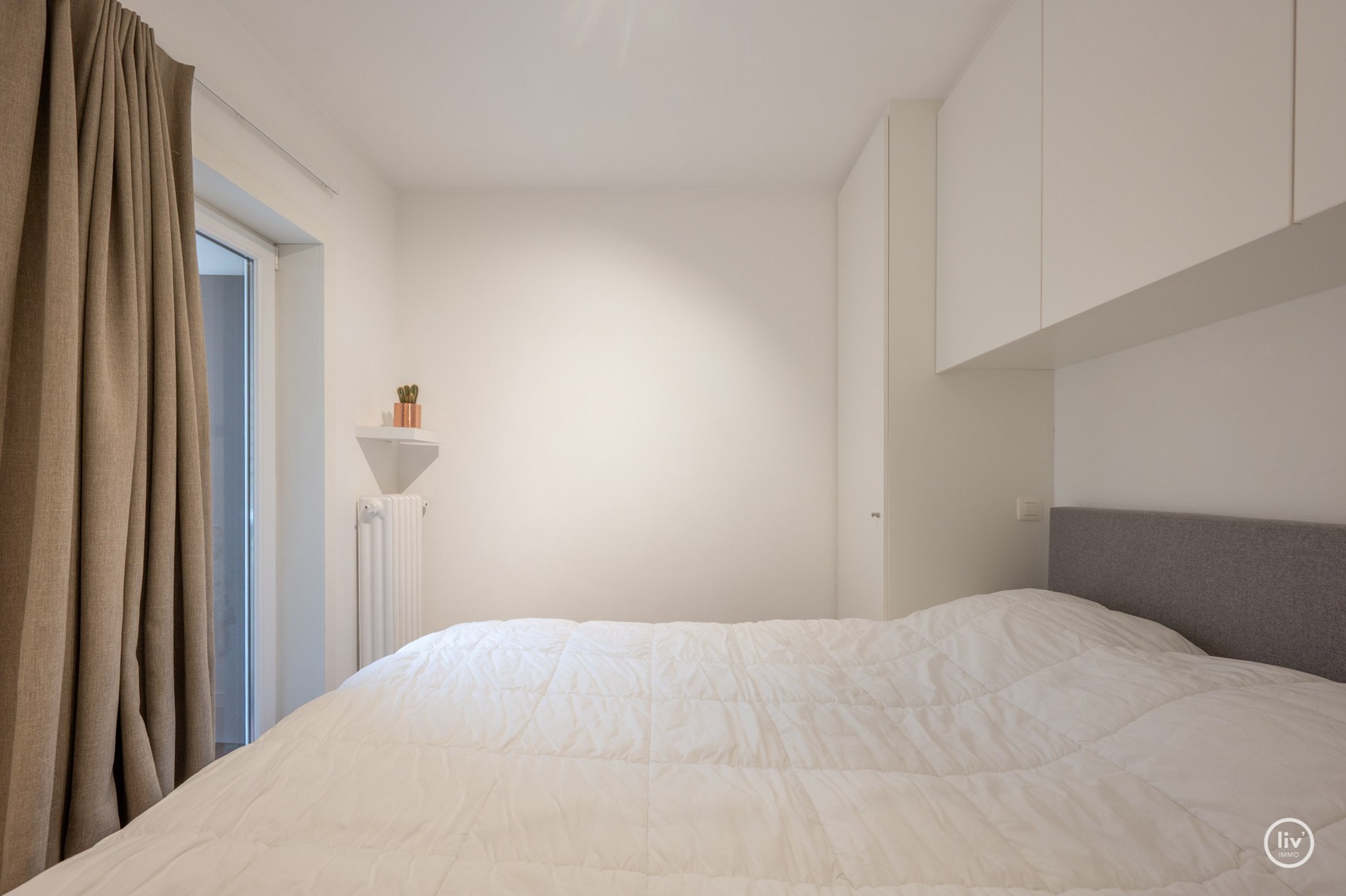 OPENDEURDAG ZATERDAG 11/04 tussen 11u en 13u (Paul Parmentierlaan 153): Gezellig 2 slaapkamerappartement gelegen op de Parmentierlaan te Knokke. 