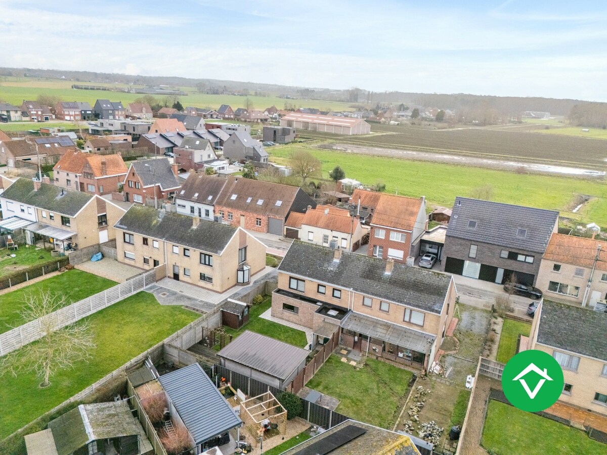 Instapklare woning met 3 slaapkamers en garage te Koekelare 
