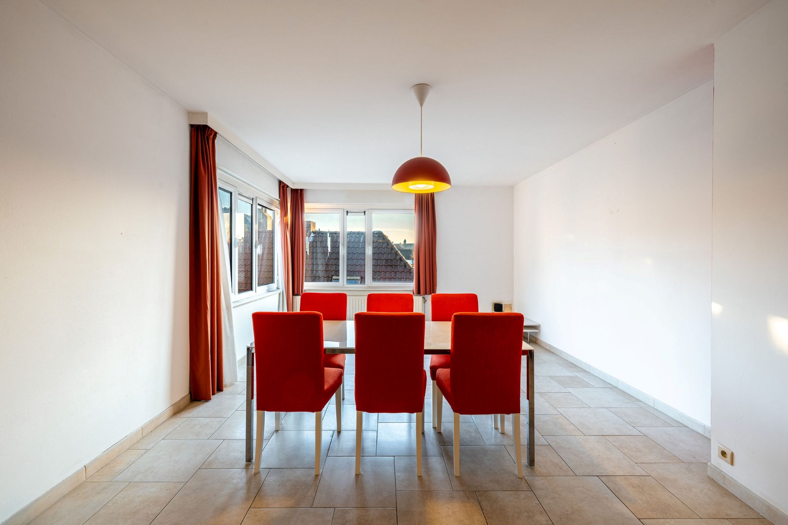 Twee-slaapkamerappartement aan het water 