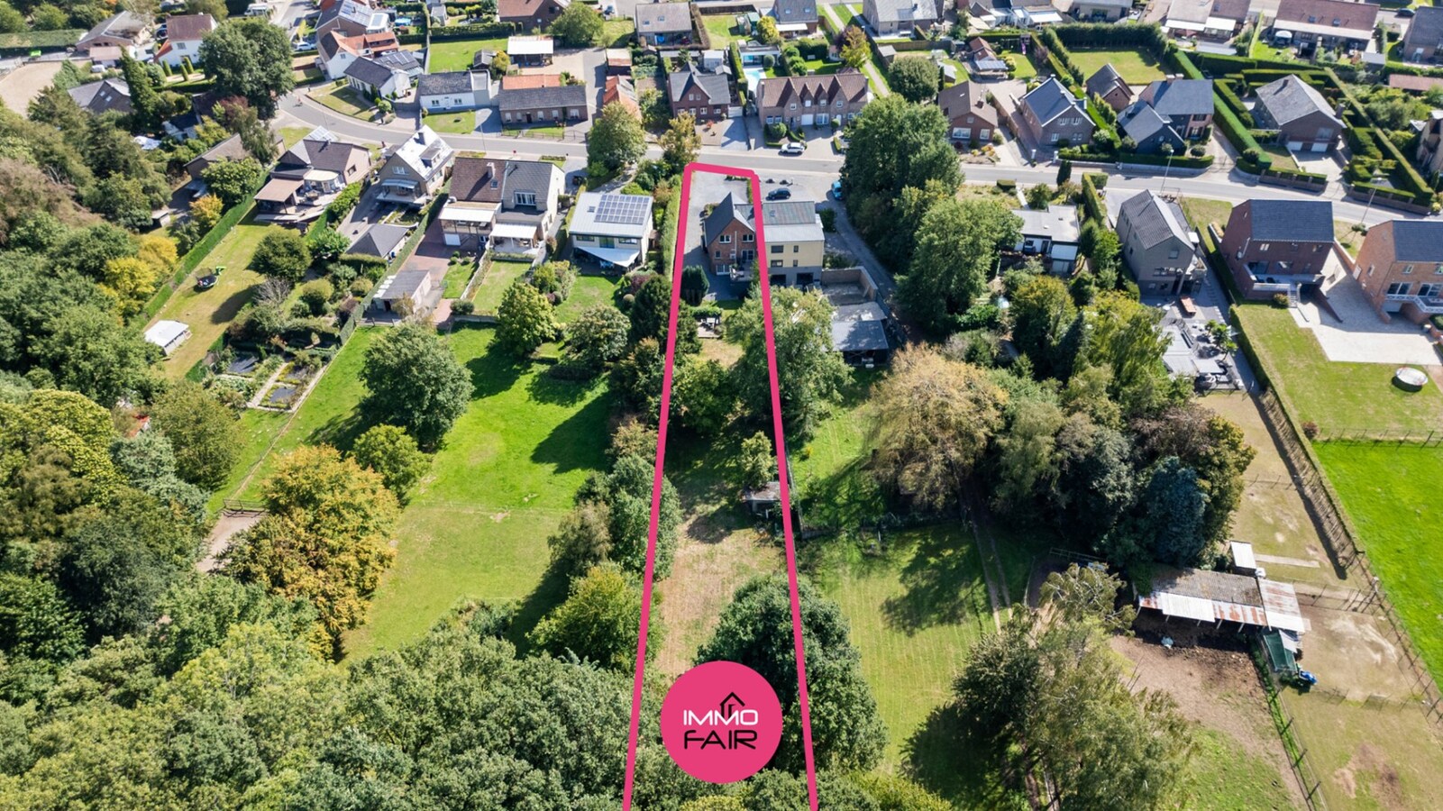 Charmante woning met paardenweide op 2.145 m², grenzend aan natuurgebied 
