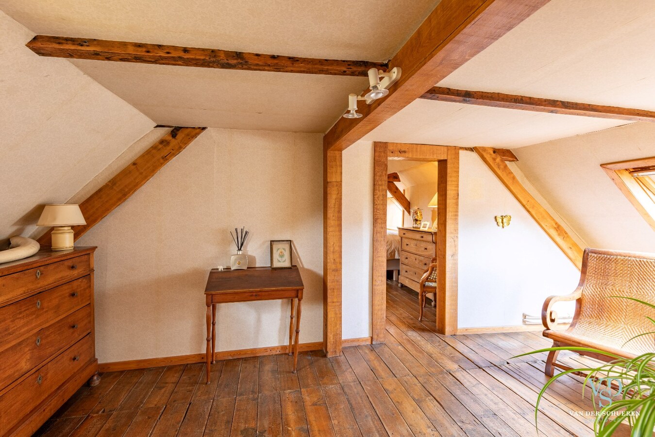 Charmante woning nabij centrum Gavere (op ca. 1255 m²) 