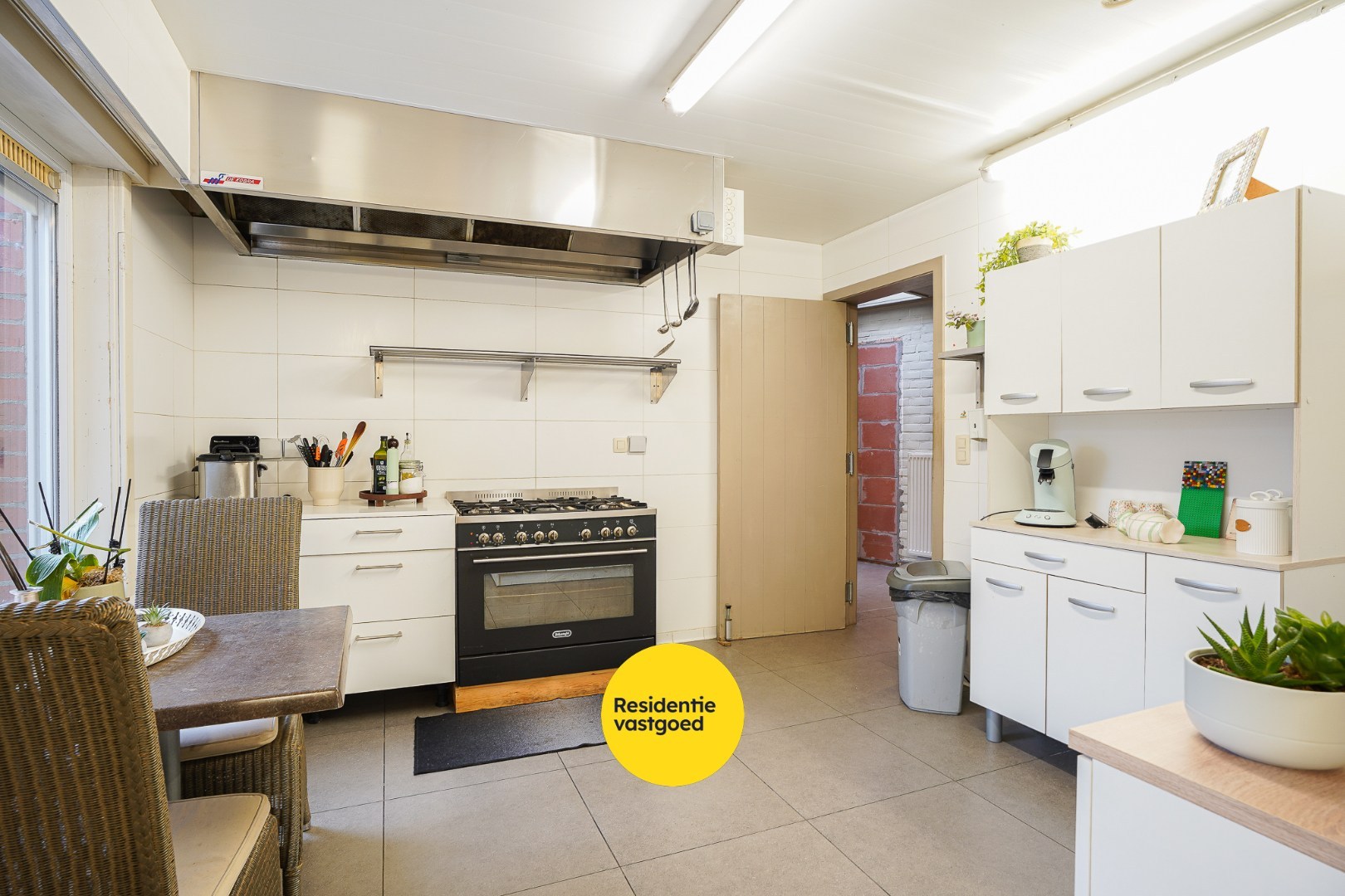 Handelswoning op topligging te Aartrijke 