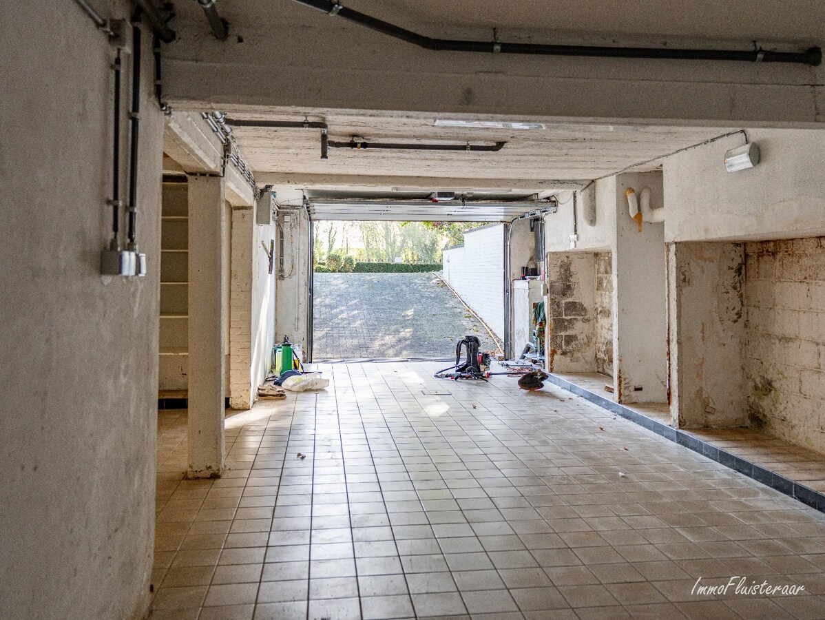 Rural villa with multifunctional outbuilding on approximately 51 acres in Bilzen 