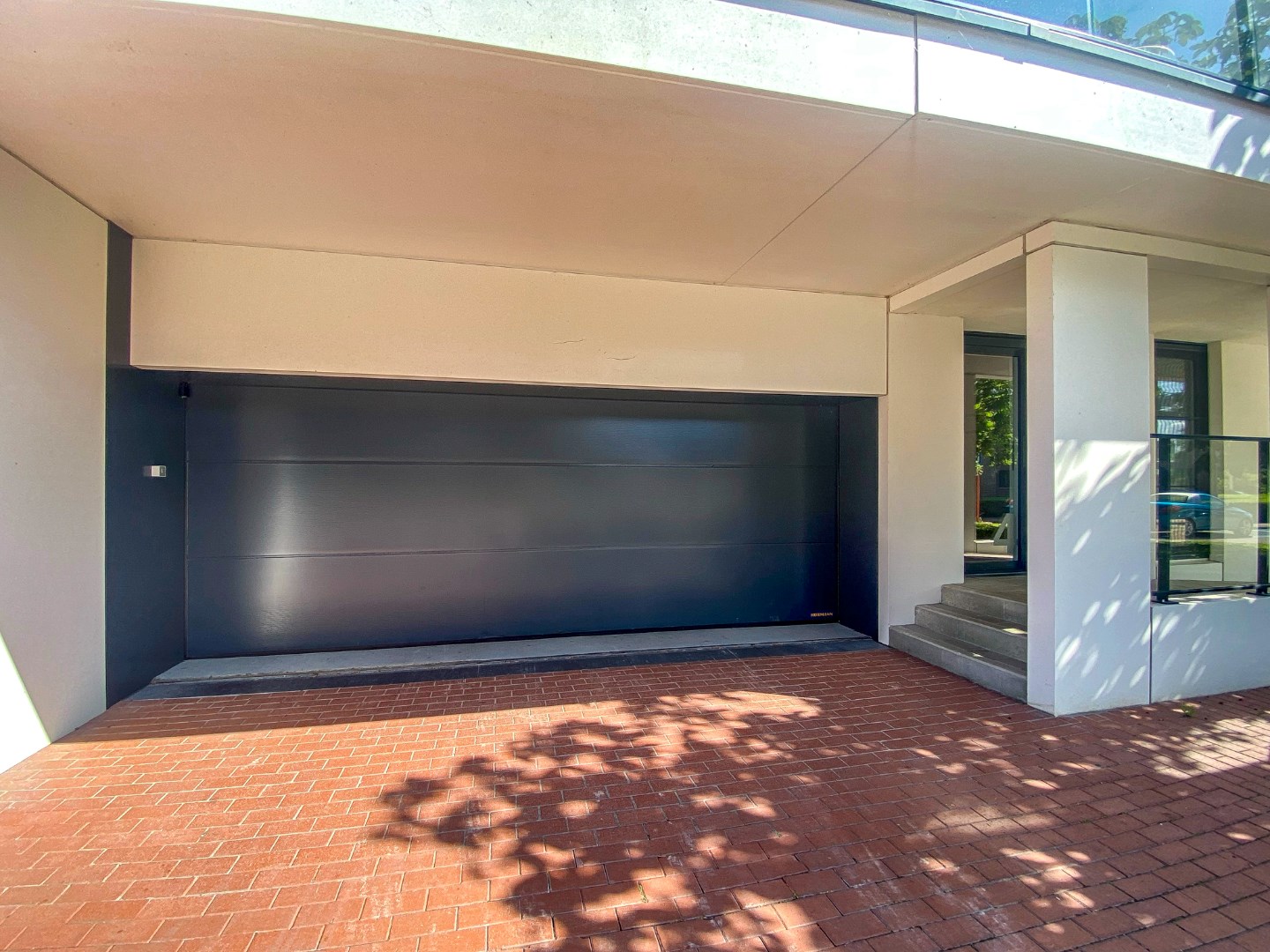 Ondergrondse privé-parkeerplaats te huur in het centrum van Nieuwpoort-Stad. 