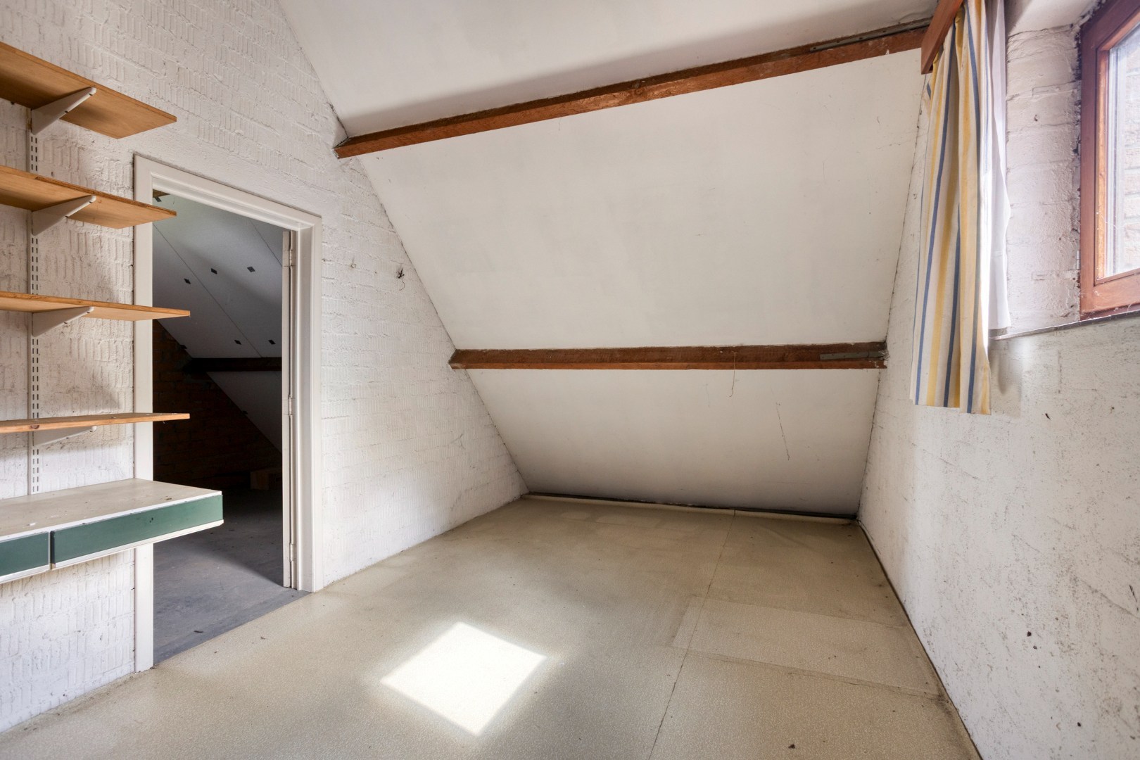 Ruime gezinswoning met grote tuin op perceel van 10a 29ca in Oud-Heverlee – bewoonbare opp. 226 m² 