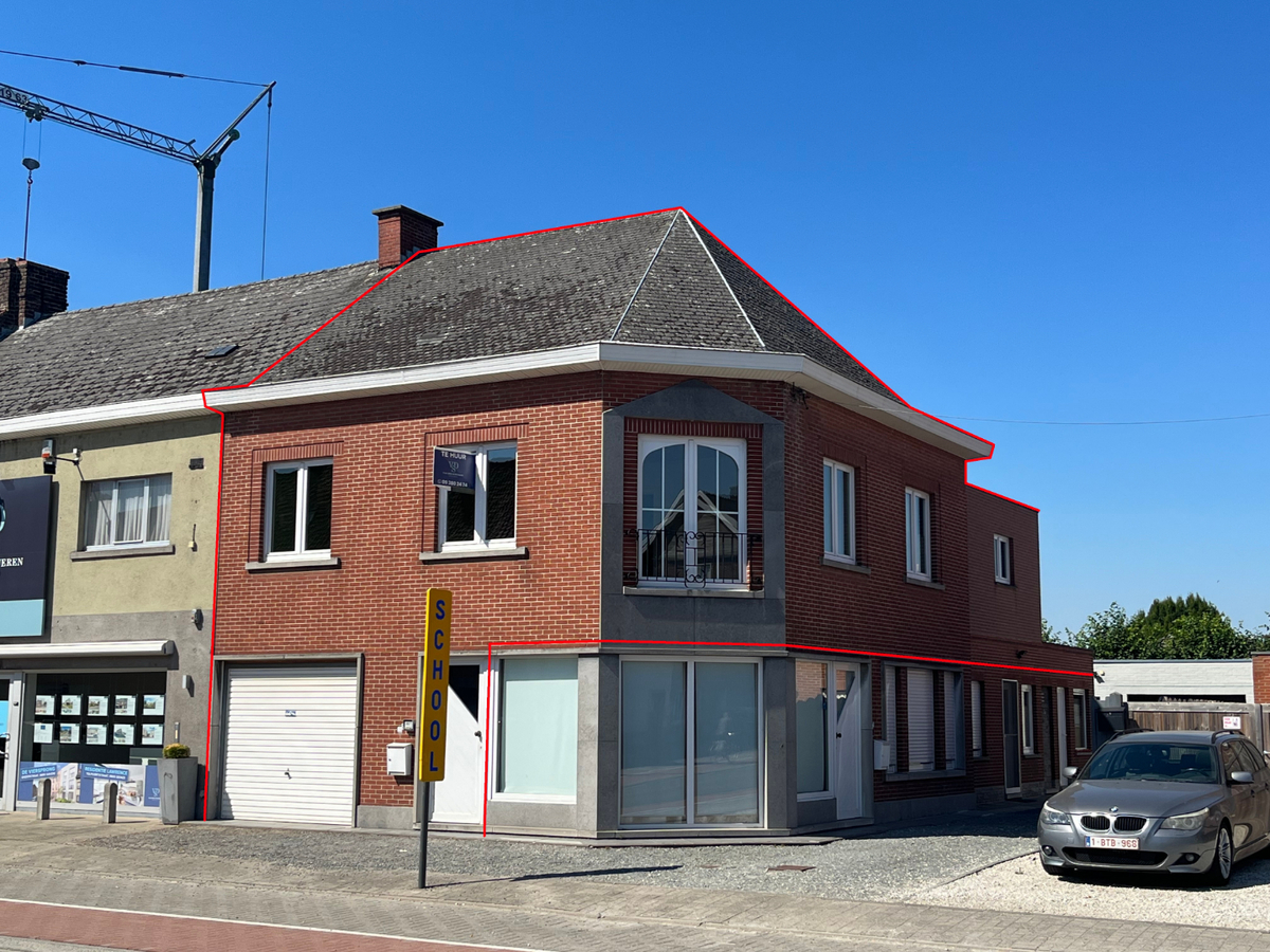 Ruim 2-slpk-appartement mét terras te Gavere-Asper 