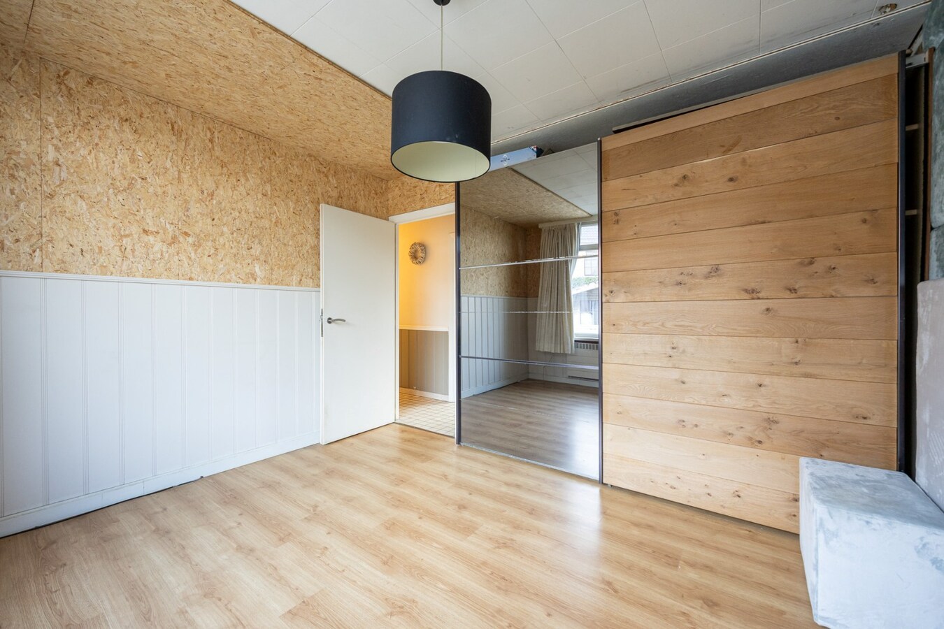 Op te frissen open bebouwing in het centrum van Sint-Antonius 