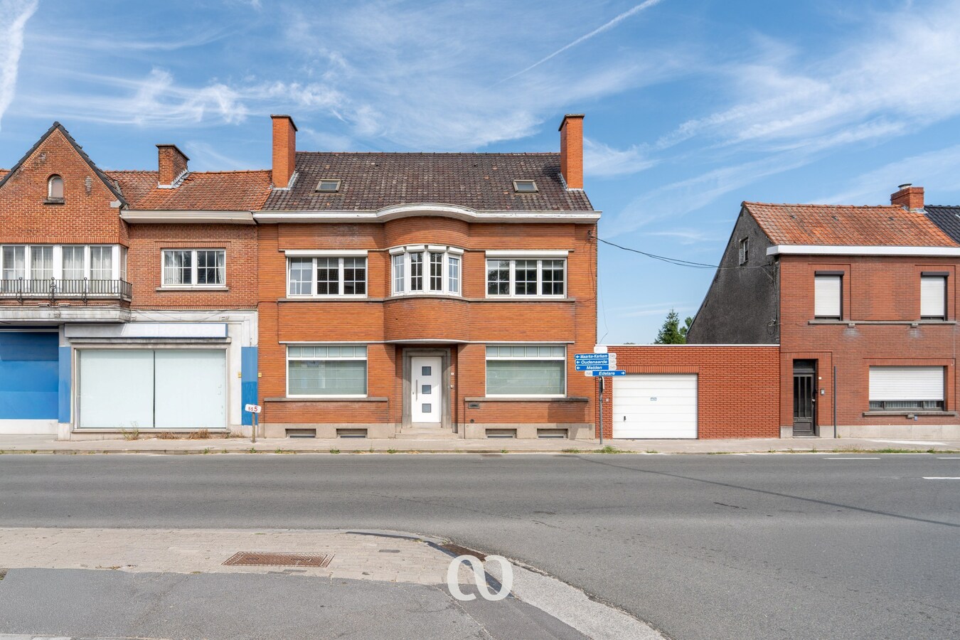 Ruime stadswoning met garage, tuin en uitbreidingsmogelijkheden in Oudenaarde 