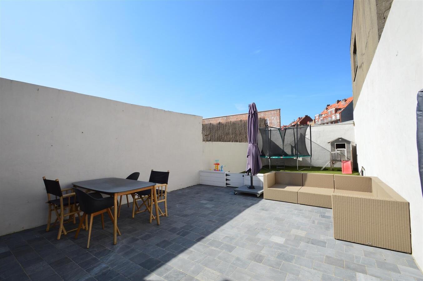 Klassevol gerenoveerde gezinswoning met tuin - Heist 