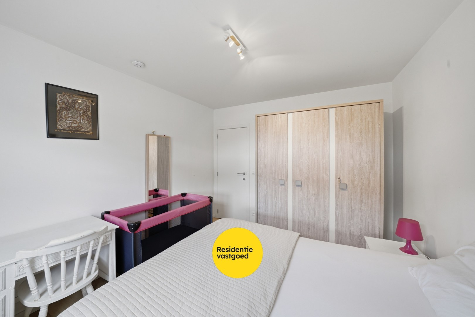 Instapklaar appartement met groot terras in Bredene - vlak bij de zee 