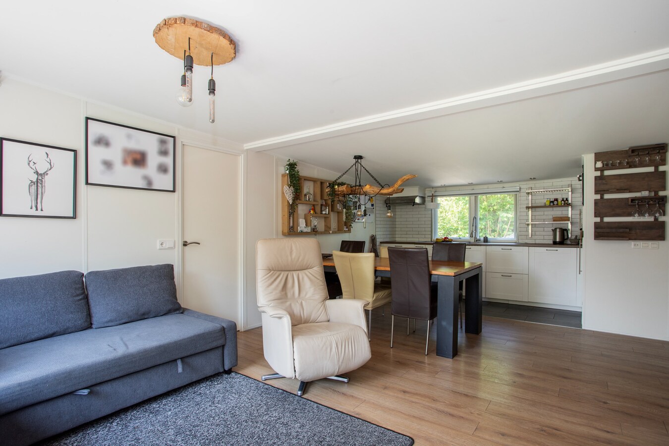 Instapklare recreatiewoning op park 'Brabantse Kempen' te Lage Mierde. 