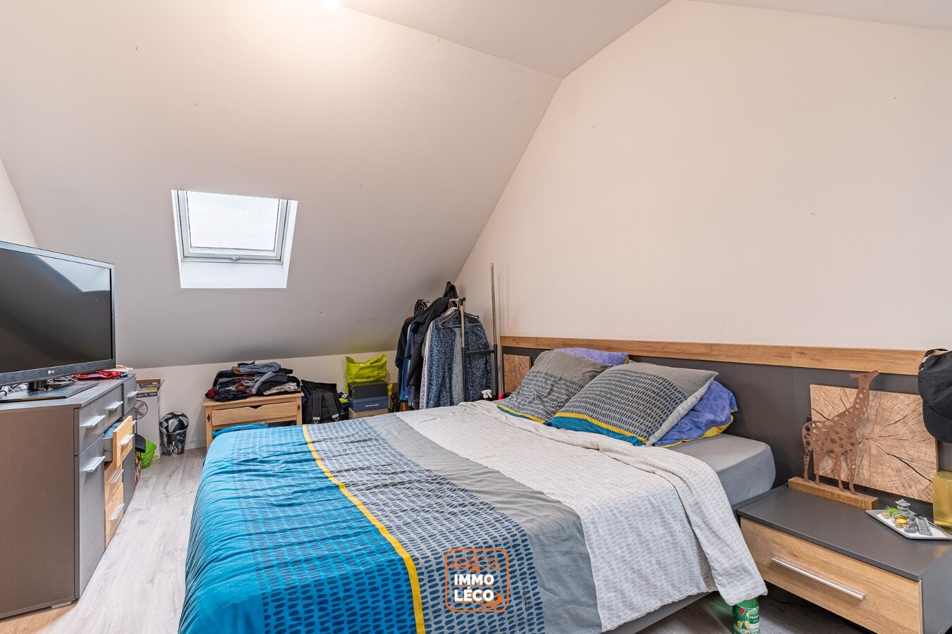 Immeuble de rapport entièrement rénové avec 2 appartements 2 chambres et garage, TOP SECTEUR, IDEAL INVESTISSEURS ! 