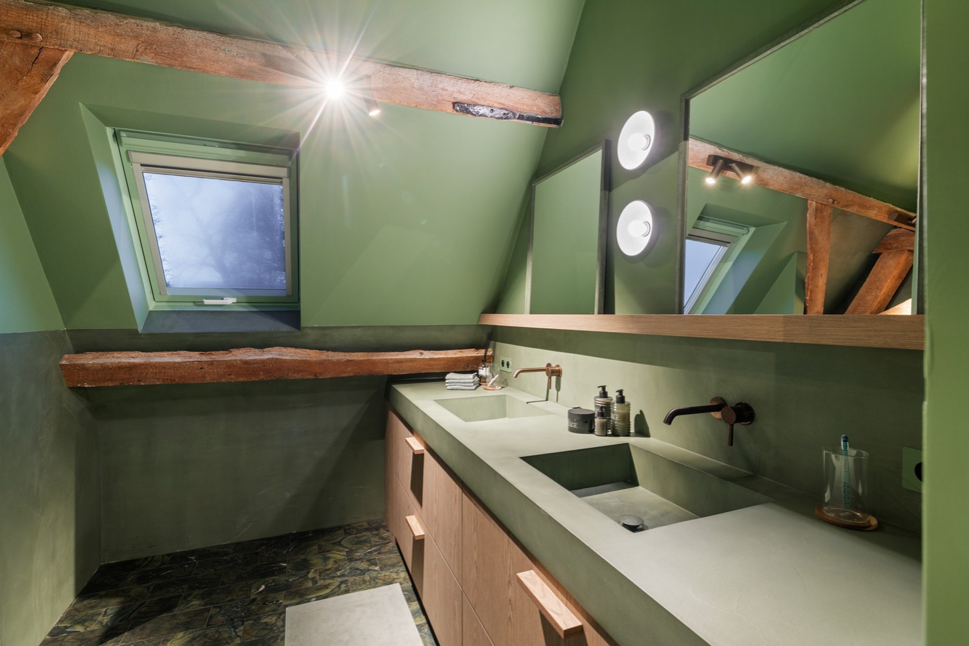 Authentiek gerenoveerde hoeve te Varsenare — een uitzonderlijk landelijke eigendom nabij Brugge 