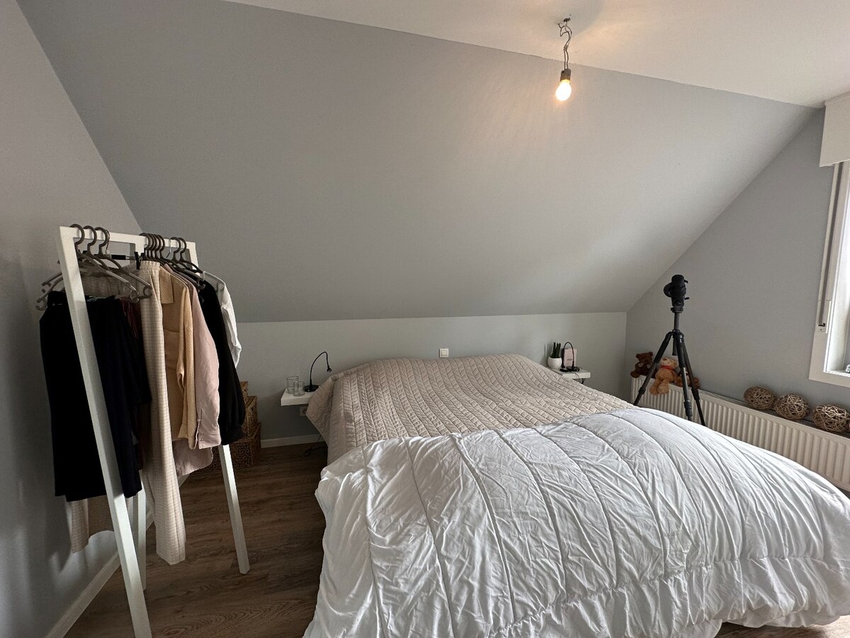 Ruime woning met 3 slaapkamers in het centrum van Keiem. 