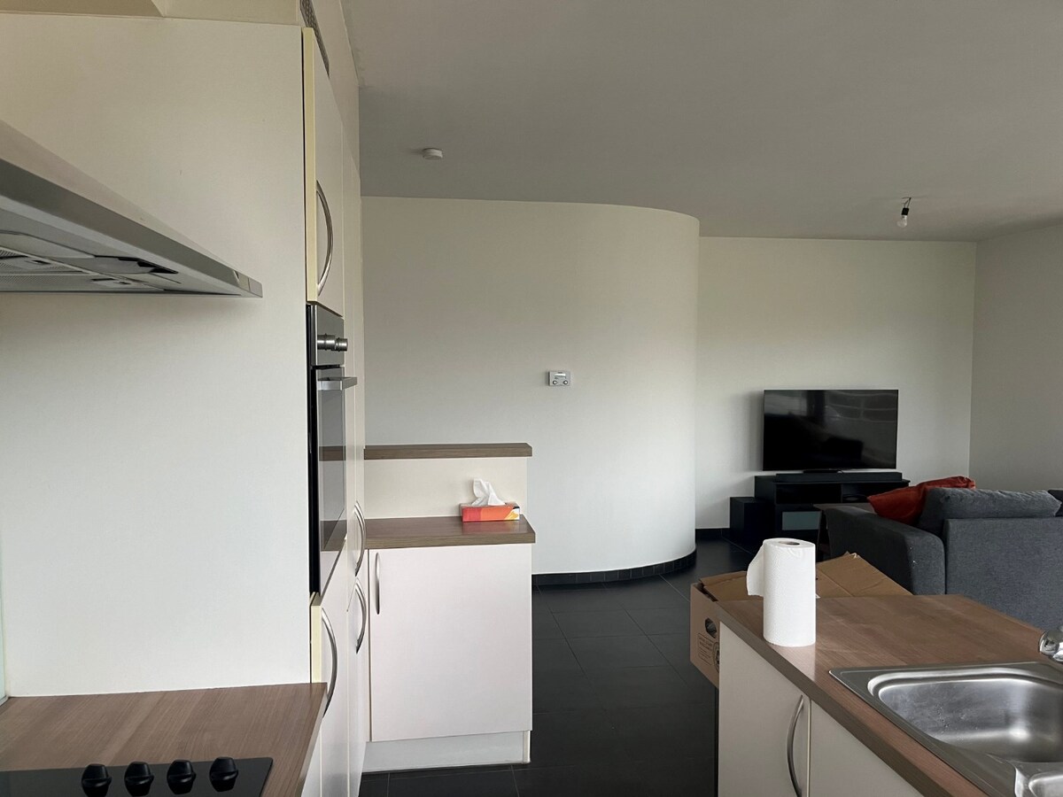 2-slpk-appartement op strategische locatie (incl. ondergrondse parking !!). 