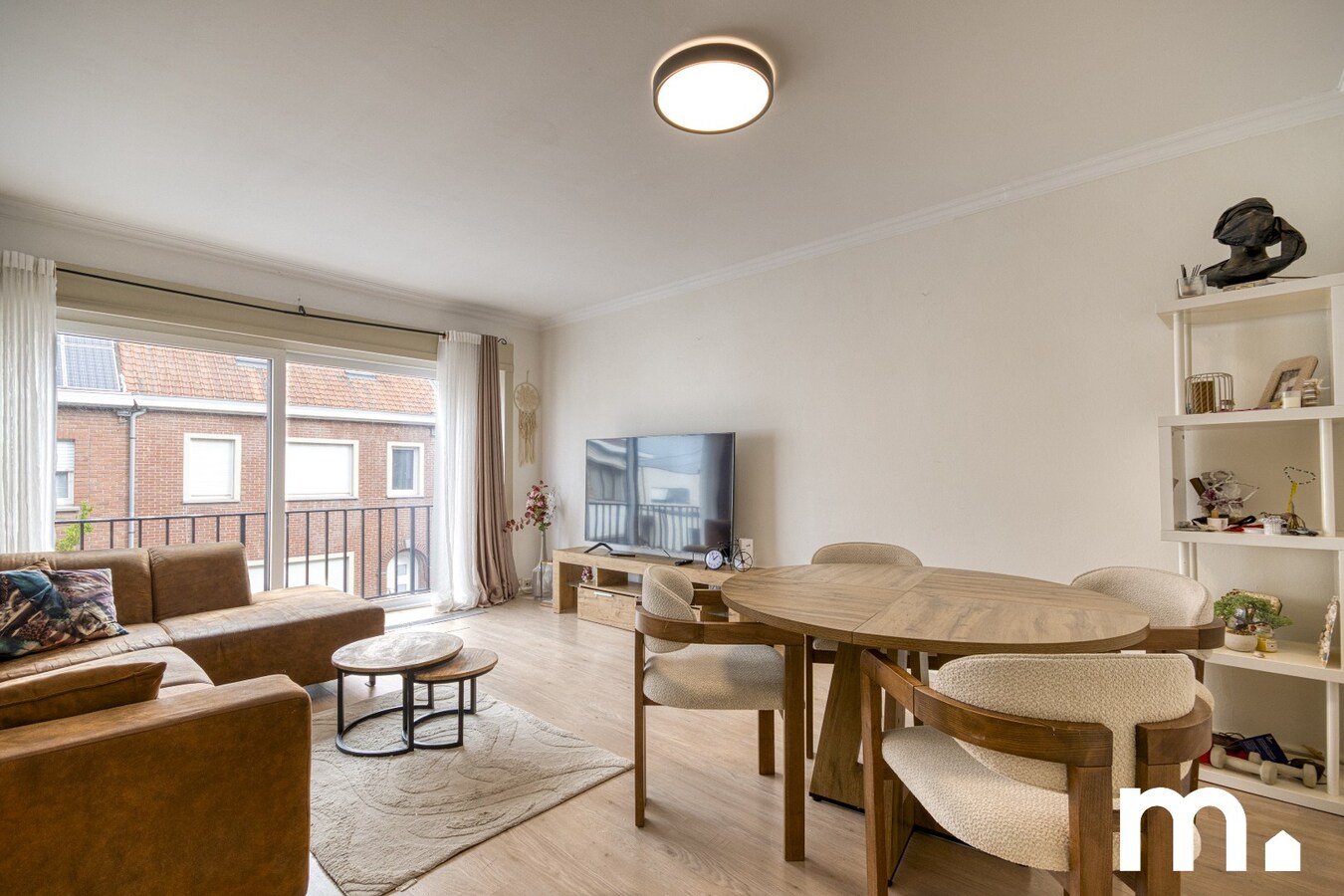 Gerenoveerd appartement met 2 slaapkamers en Garage te Kuurne! 