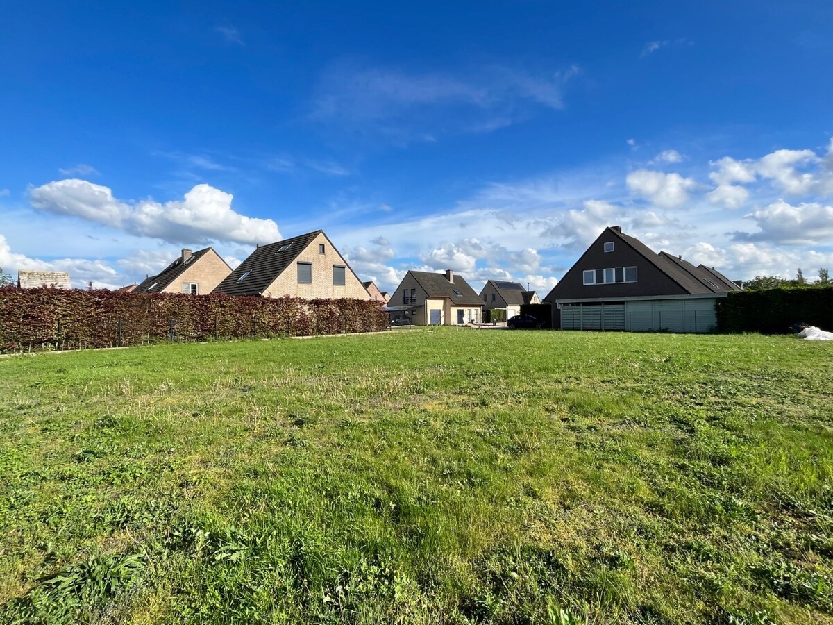 Uitstekend gelegen bouwgrond. 