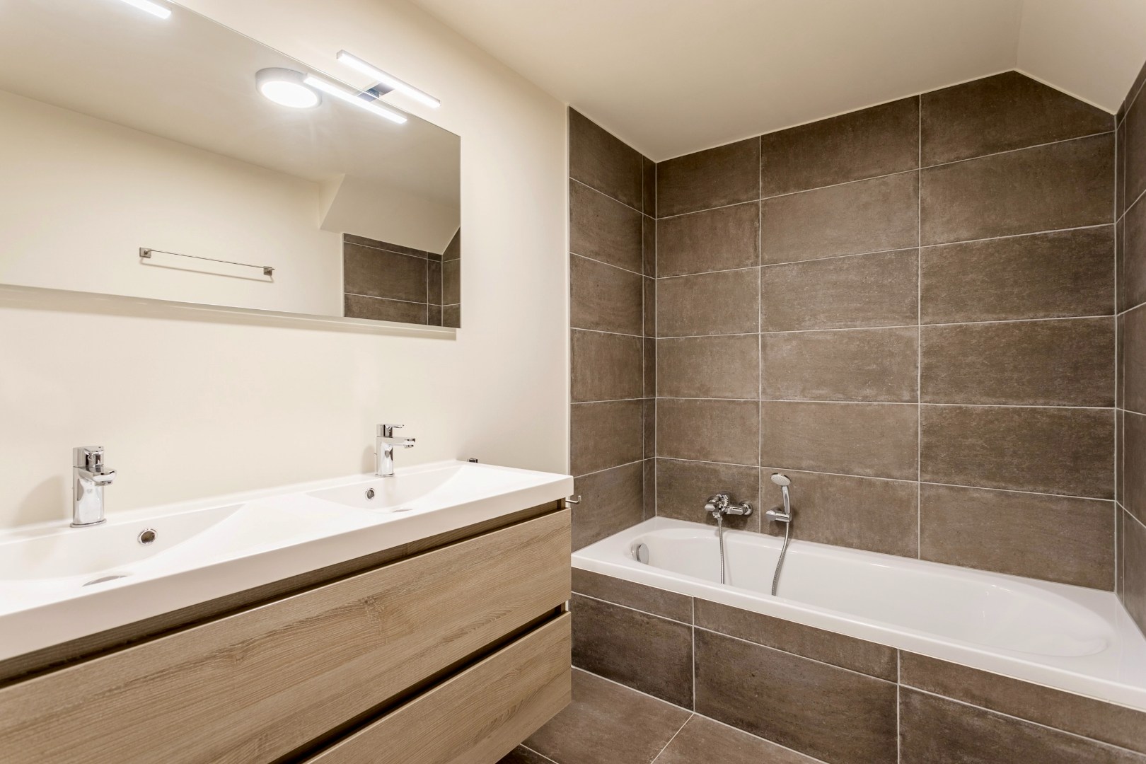 Stijlvol en energiezuinig duplexappartement in Halle 