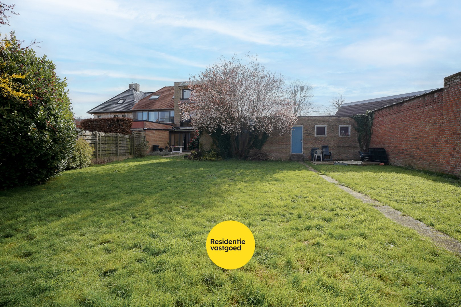 Gelijkvloers appartement met grote tuin (573 m²) in Sint-Andries 