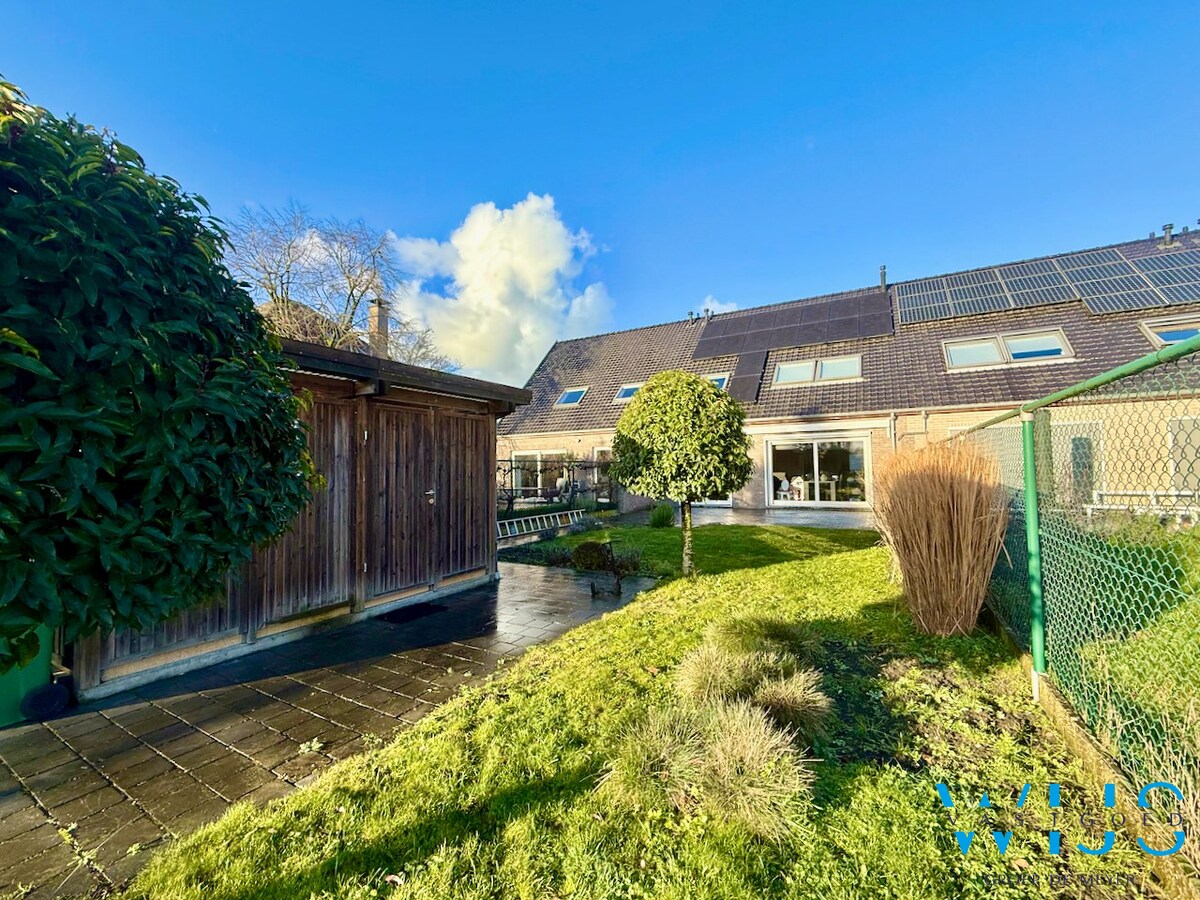 INSTAPKLAAR woonhuis met ZUIDgerichte tuin te Boekhoute ! 