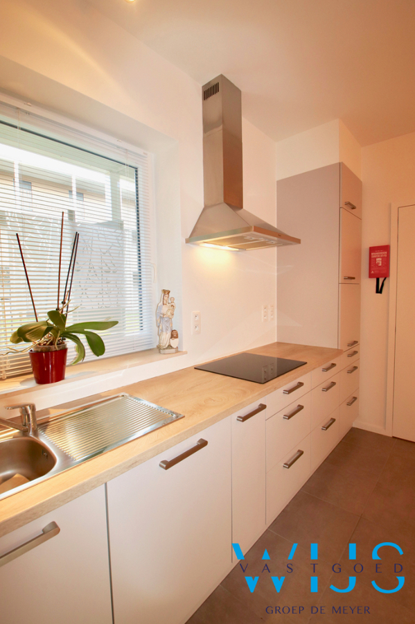 Serviceflat in hartje Ertvelde ! 