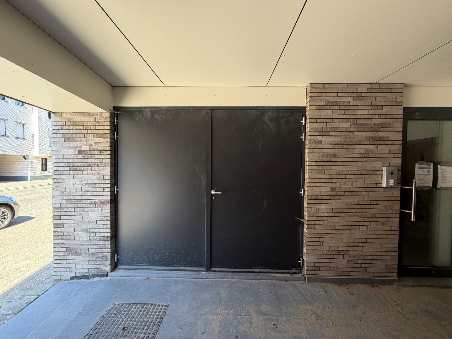 Nieuwbouw gelijkvloers appartement met 2 slaapkamers te huur in centrum Geel 