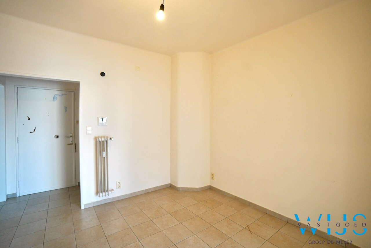 Zeer ruim karaktervol appartement te Gent ! 