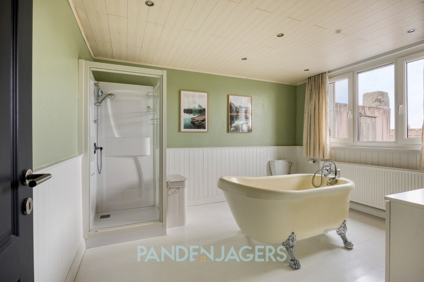 Perfect onderhouden rijwoning met 3 slaapkamers te Duffel-Oost 