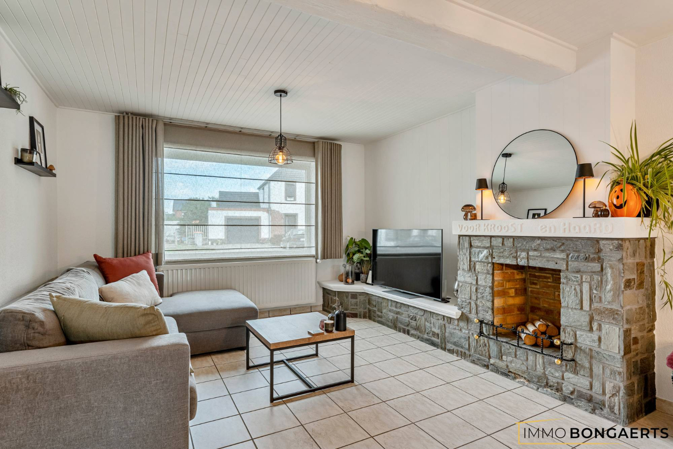 Instapklare woning op rustige ligging in As 